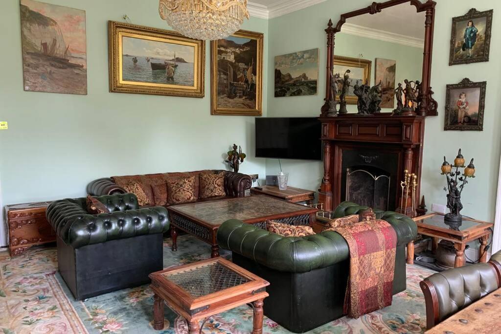 Luxurious Apartment In Historic Mansion - Sleeps 7 Ladock エクステリア 写真