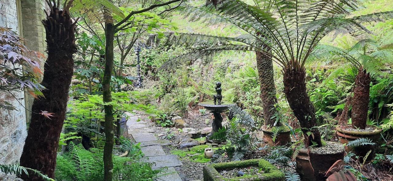 Luxurious Apartment In Historic Mansion - Sleeps 7 Ladock エクステリア 写真